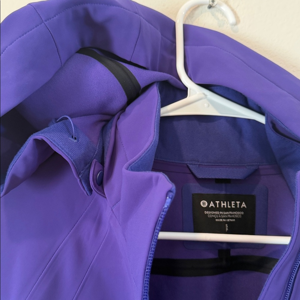 Athleta Women’s Deep Purple Hooded Softshell Utility Jacket - Picture 7 of 9